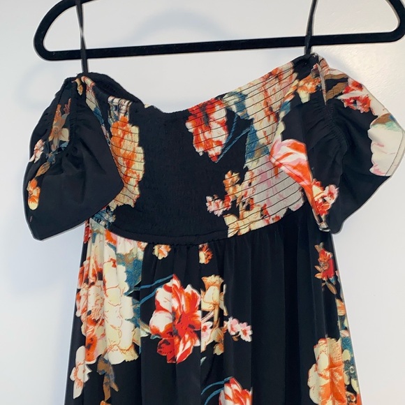 Revolve Floral Maxi Dress - Picture 11 of 13